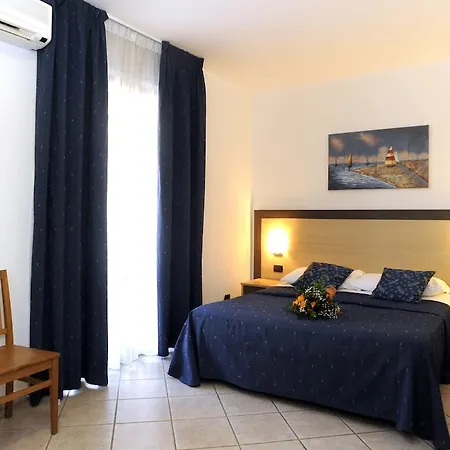 拉奎尔西亚酒店 瓦尔蒙托内